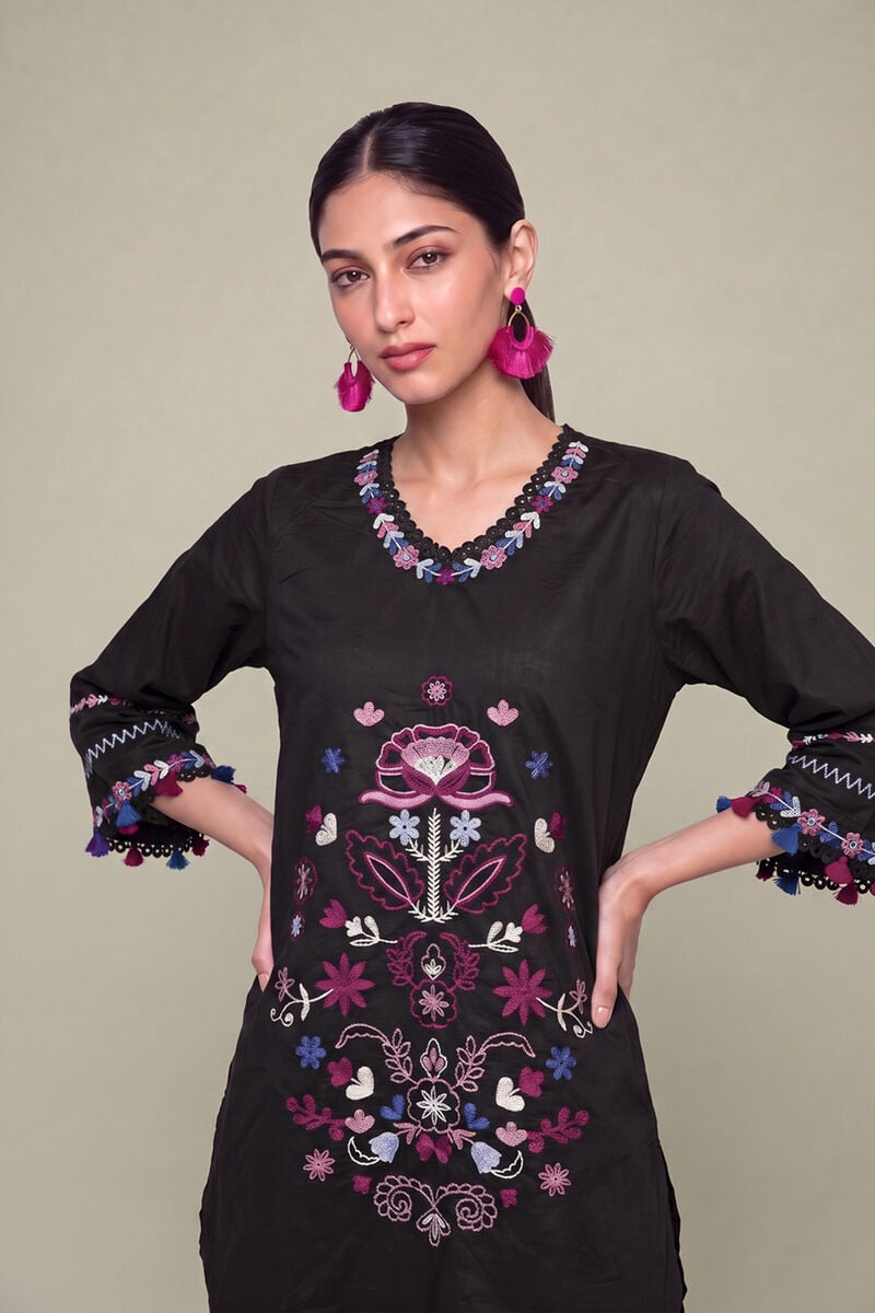 Embroidered | Cambric | Floral Black Kurta | USD 45.00