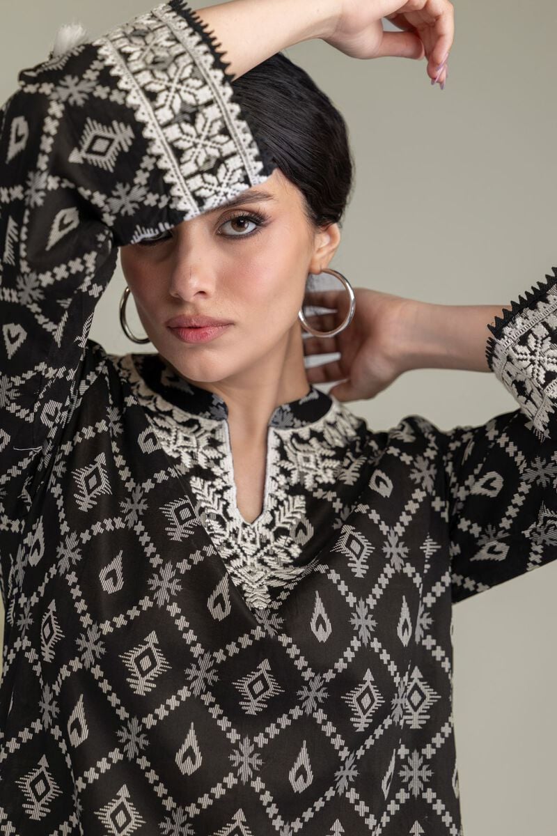 Embroidered | Lawn | Black Lawn Kurta | USD 35.00