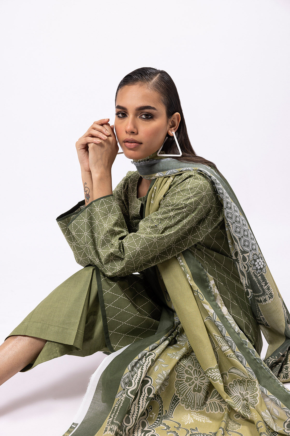 Buy Fabrics 3 Piece Suit 7.80 USD 1001767532 Khaadi United
