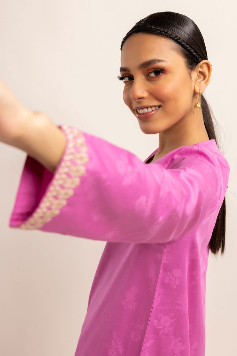  | Kurta | Embroidered | null