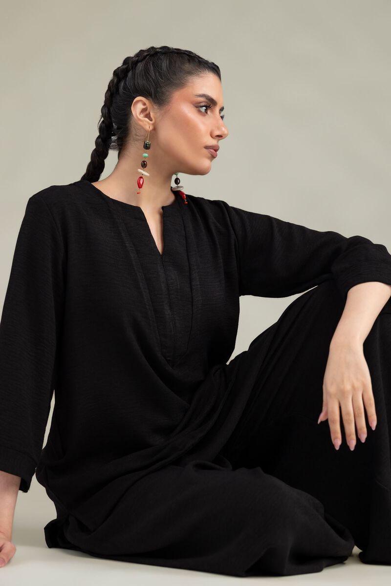 https://us.khaadi.com/dw/image/v2/BJTG_PRD/on/demandware.static/-/Sites-khaadi-master-catalog/default/dw8dd947e8/images/hi-res/14-26-303-a-c1_multi_1.jpg?sw=800&sh=1200