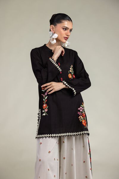 Embroidered | Raw Silk | Black Floral Kurta | USD 40.00