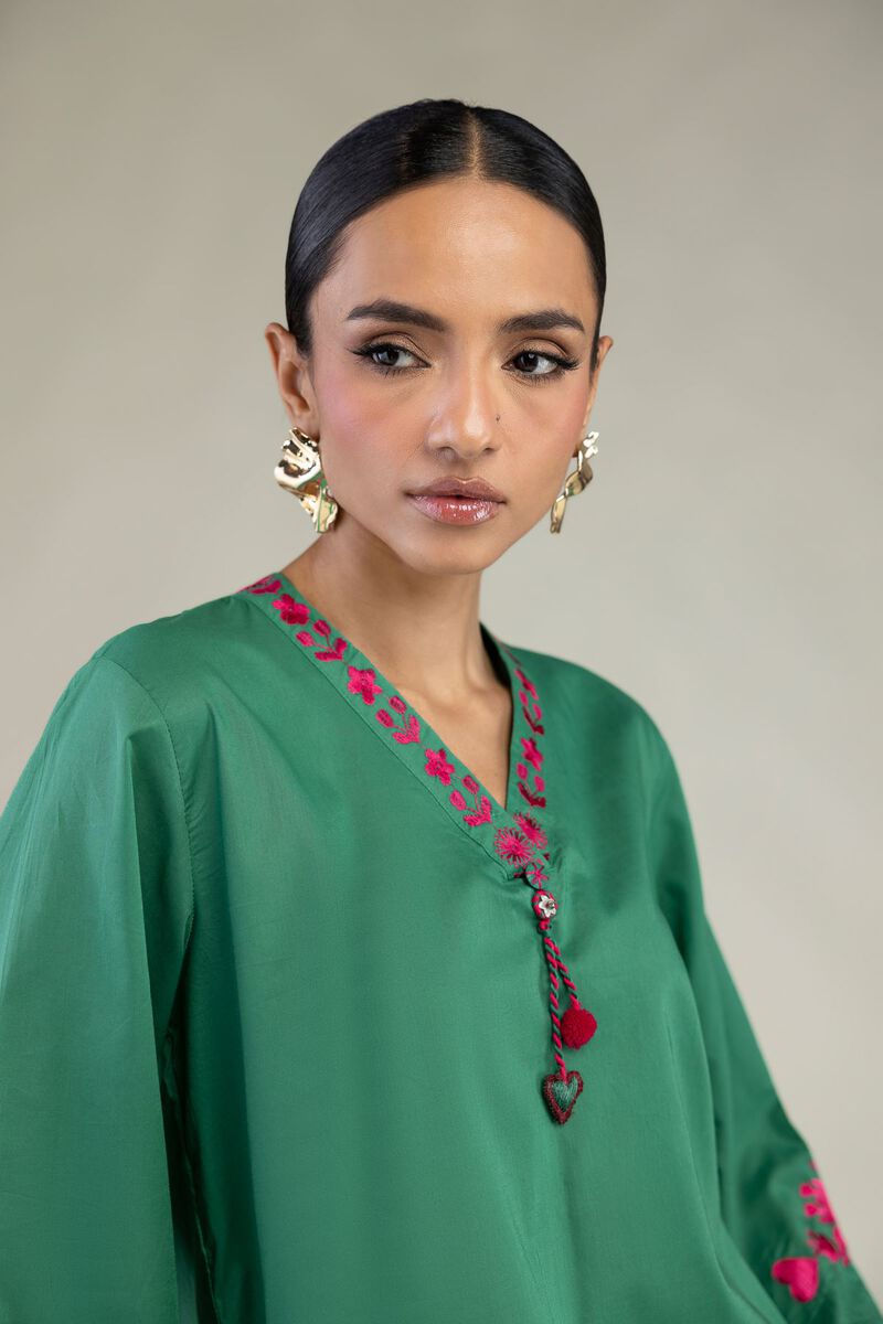 Embroidered | Cambric | Green Floral Kurta | USD 40.00