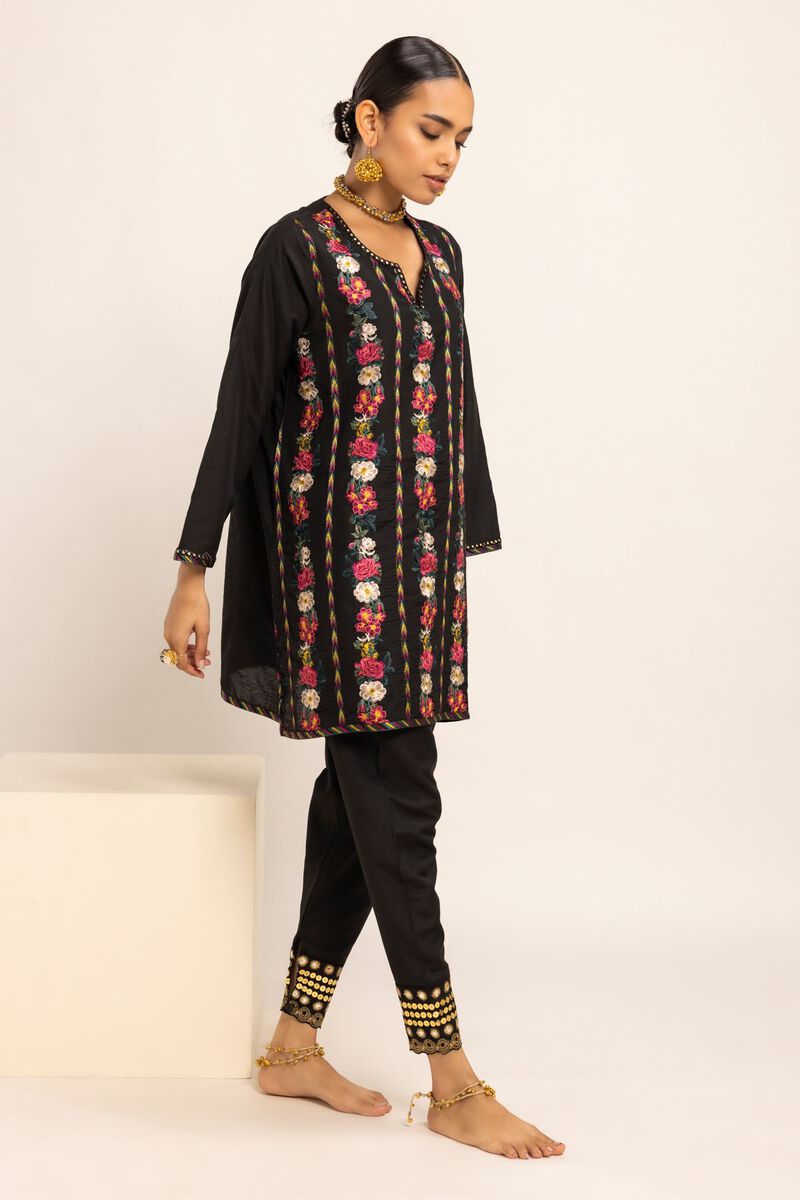  | Kurta | Embroidered | null