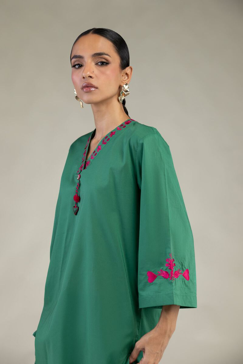 Embroidered | Cambric | Green Floral Kurta | USD 40.00
