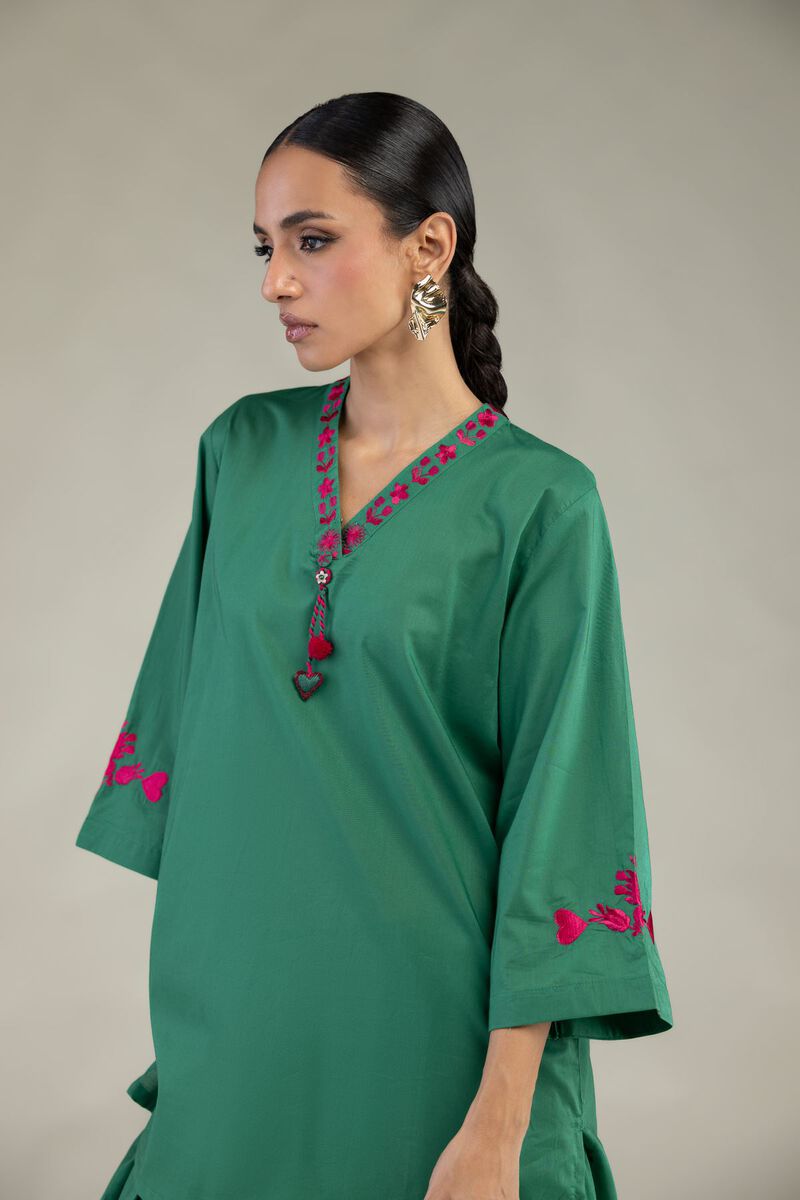 Embroidered | Cambric | Green Floral Kurta | USD 40.00
