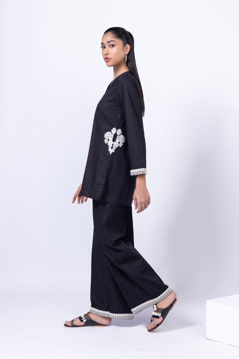 https://us.khaadi.com/dw/image/v2/BJTG_PRD/on/demandware.static/-/Sites-khaadi-master-catalog/default/dw94fc8663/images/hi-res/24-12e08-08bb_multi_1.jpg?sw=800&sh=1200