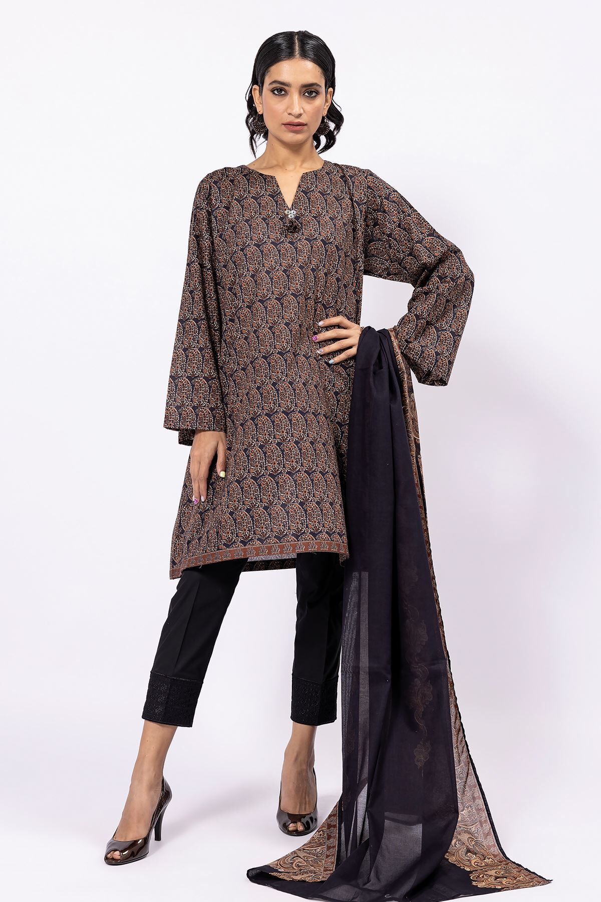 Khaadi two hotsell piece suit