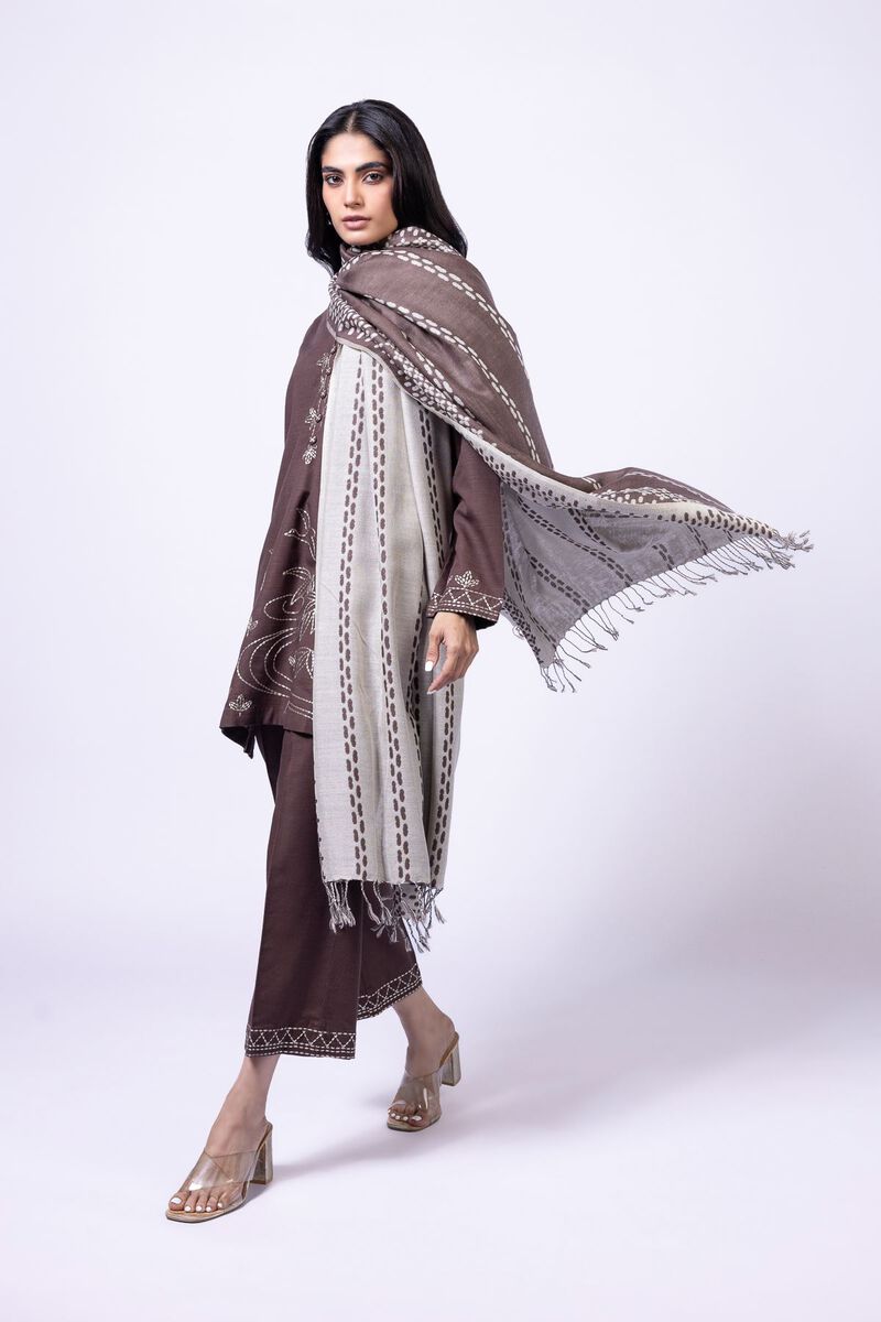 https://us.khaadi.com/dw/image/v2/BJTG_PRD/on/demandware.static/-/Sites-khaadi-master-catalog/default/dw96c46793/images/hi-res/25-10-10e7-03bb_multi_1.jpg?sw=800&sh=1200