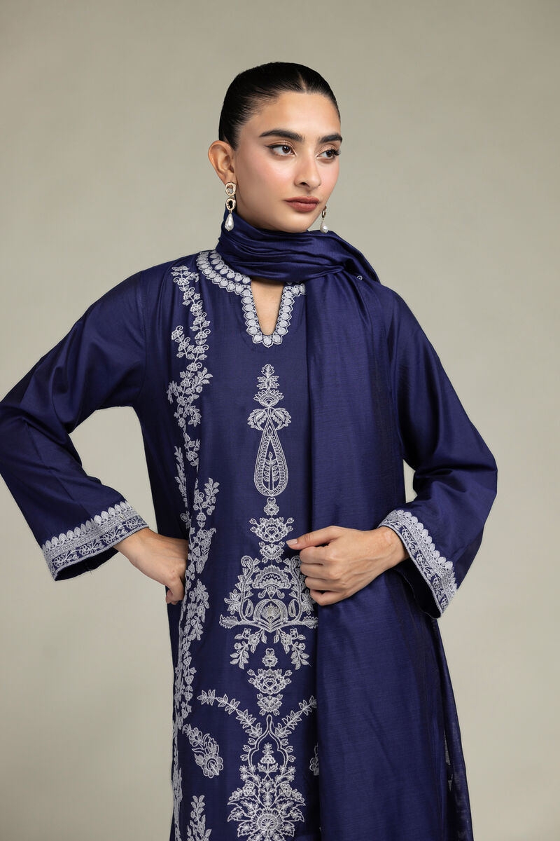 https://us.khaadi.com/dw/image/v2/BJTG_PRD/on/demandware.static/-/Sites-khaadi-master-catalog/default/dw993537b4/images/hi-res/2-26-303-c-i1_multi_1.jpg?sw=800&sh=1200