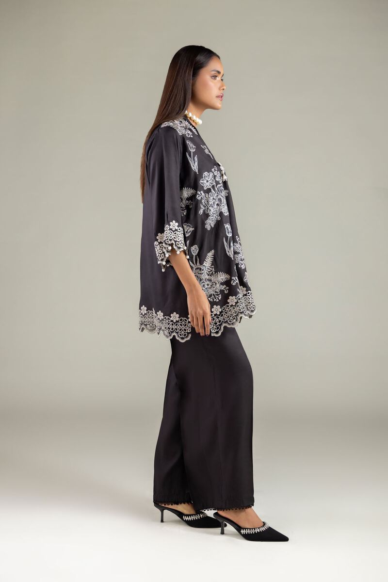 Embroidered | Raw Silk | V-Neck Floral Kurta | USD 60.00