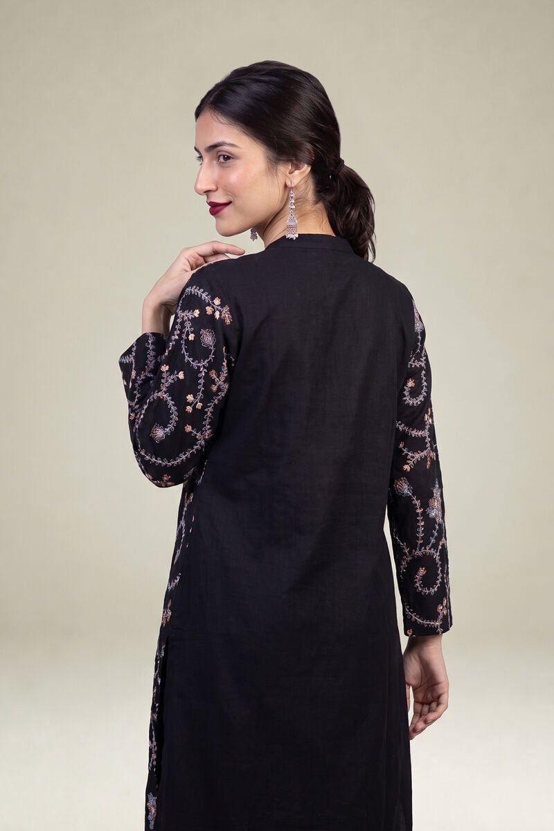Embroidered | Raw Silk | Floral Black Kurta | USD 60.00