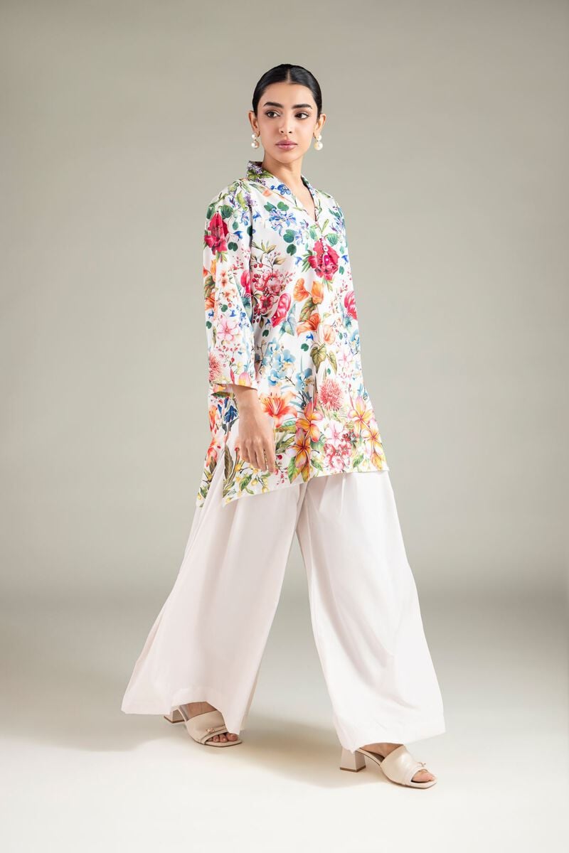 https://us.khaadi.com/dw/image/v2/BJTG_PRD/on/demandware.static/-/Sites-khaadi-master-catalog/default/dw9afd22de/images/hi-res/1-26-105-b-c_multi_1.jpg?sw=800&sh=1200