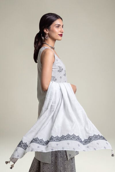 Embroidered | Polyester Silk | Silk Floral Dupatta | USD 35.00
