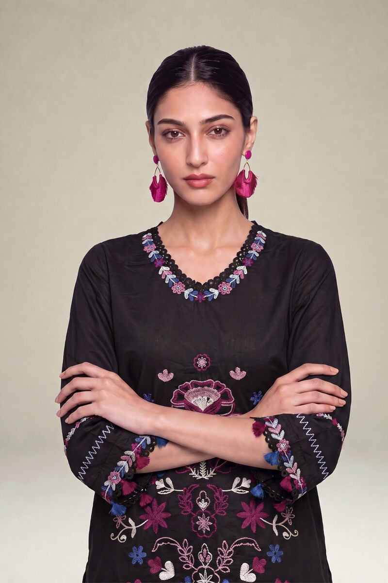 Embroidered | Cambric | Floral Black Kurta | USD 45.00