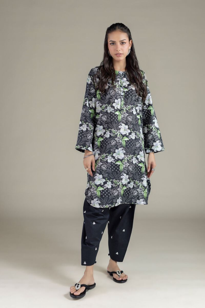 https://us.khaadi.com/dw/image/v2/BJTG_PRD/on/demandware.static/-/Sites-khaadi-master-catalog/default/dwa0a3667c/images/hi-res/25-10-12e12-08ba_multi_1.jpg?sw=800&sh=1200