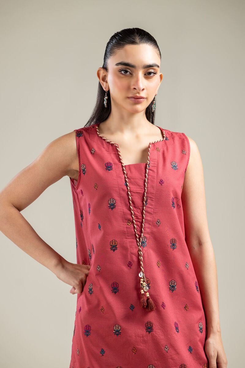 Embroidered | Mesuri | Sleeveless Longline Kurta | USD 40.00