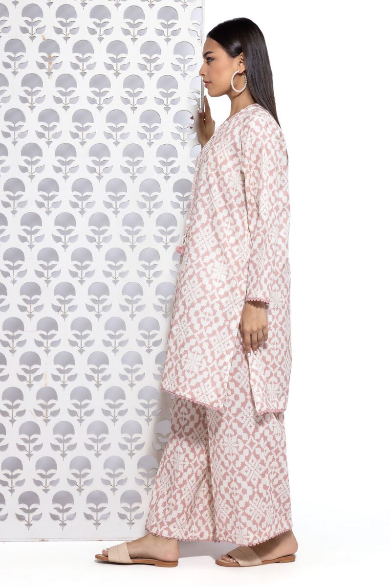 https://us.khaadi.com/dw/image/v2/BJTG_PRD/on/demandware.static/-/Sites-khaadi-master-catalog/default/dwa3c99a5a/images/hi-res/eeb24530a_l-pink_1.jpg?sw=800&sh=1200