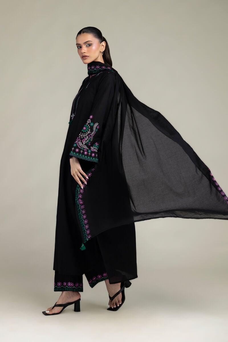 https://us.khaadi.com/dw/image/v2/BJTG_PRD/on/demandware.static/-/Sites-khaadi-master-catalog/default/dwa3ce41bb/images/hi-res/1-26-323-b-c2_multi_1.jpg?sw=800&sh=1200