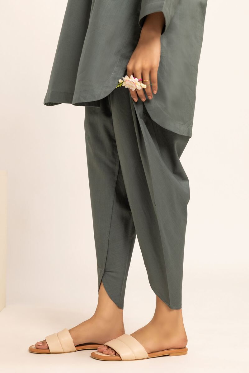  | Shalwar | null