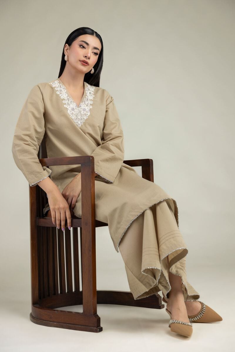 Embroidered | Mesuri | V-Neck Longline Kurta | USD 35.00