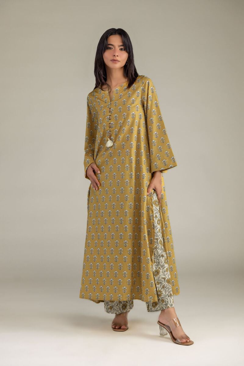 https://us.khaadi.com/dw/image/v2/BJTG_PRD/on/demandware.static/-/Sites-khaadi-master-catalog/default/dwa5ccfc70/images/hi-res/1-26-307-b-f1_multi_1.jpg?sw=800&sh=1200