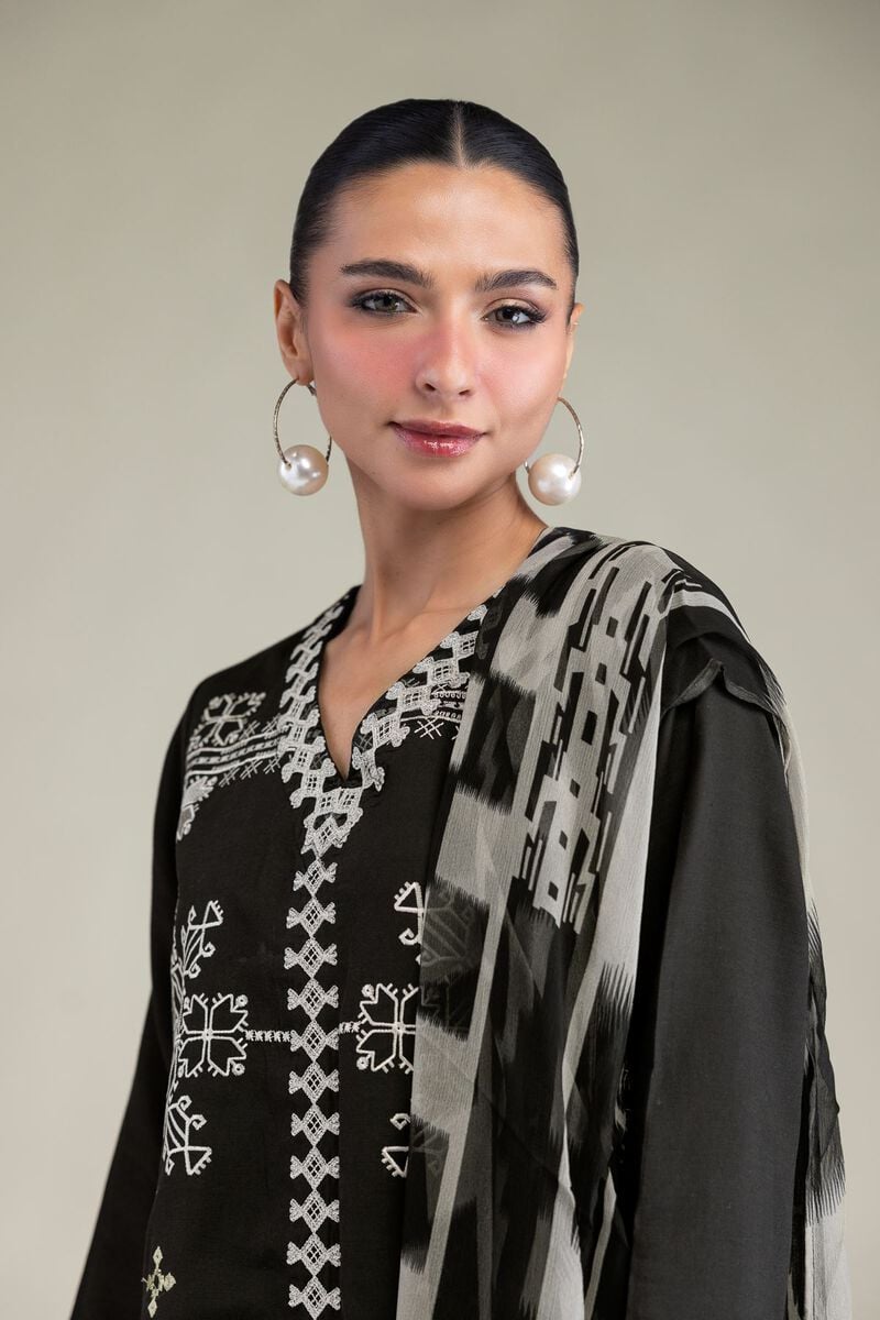Embroidered | Chiffon | Black Chiffon Dupatta | USD 30.00