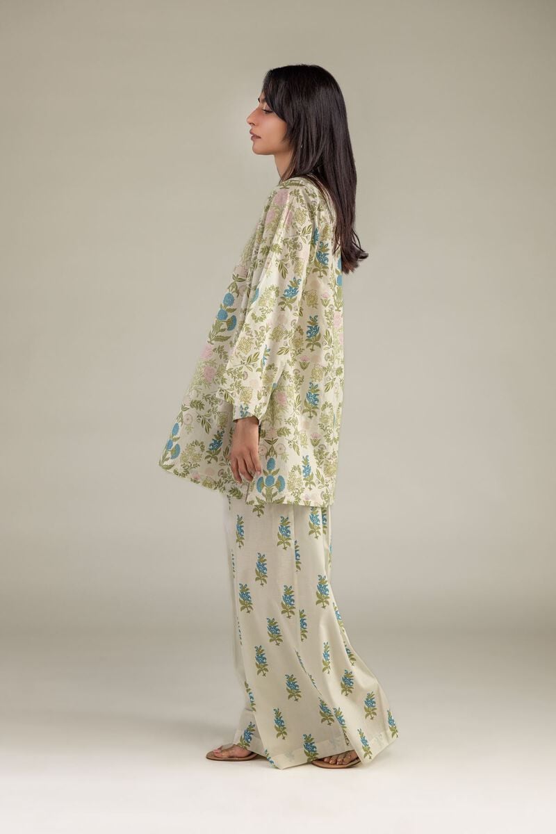 https://us.khaadi.com/dw/image/v2/BJTG_PRD/on/demandware.static/-/Sites-khaadi-master-catalog/default/dwa8228950/images/hi-res/1-26-307-b-h1_multi_1.jpg?sw=800&sh=1200