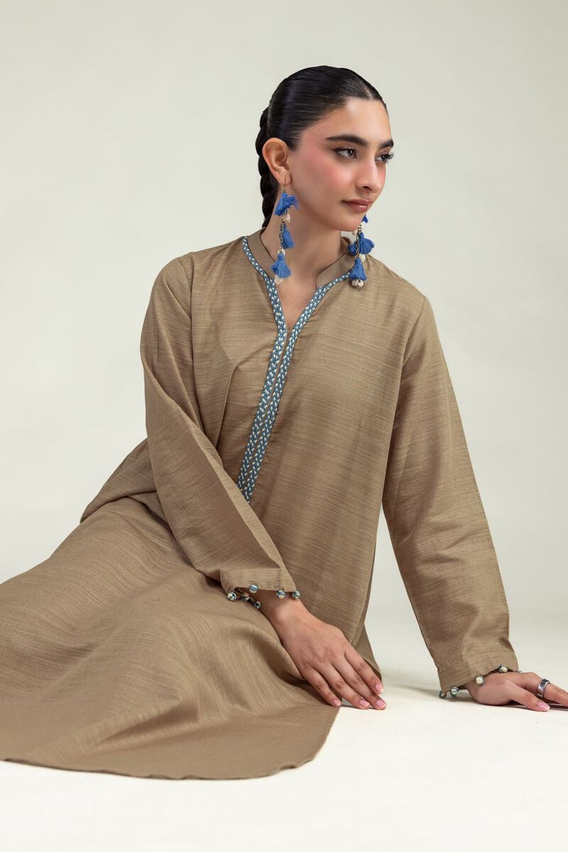https://us.khaadi.com/dw/image/v2/BJTG_PRD/on/demandware.static/-/Sites-khaadi-master-catalog/default/dwac2bb0f7/images/hi-res/8-26-304-a-a1_multi_1.jpg?sw=800&sh=1200