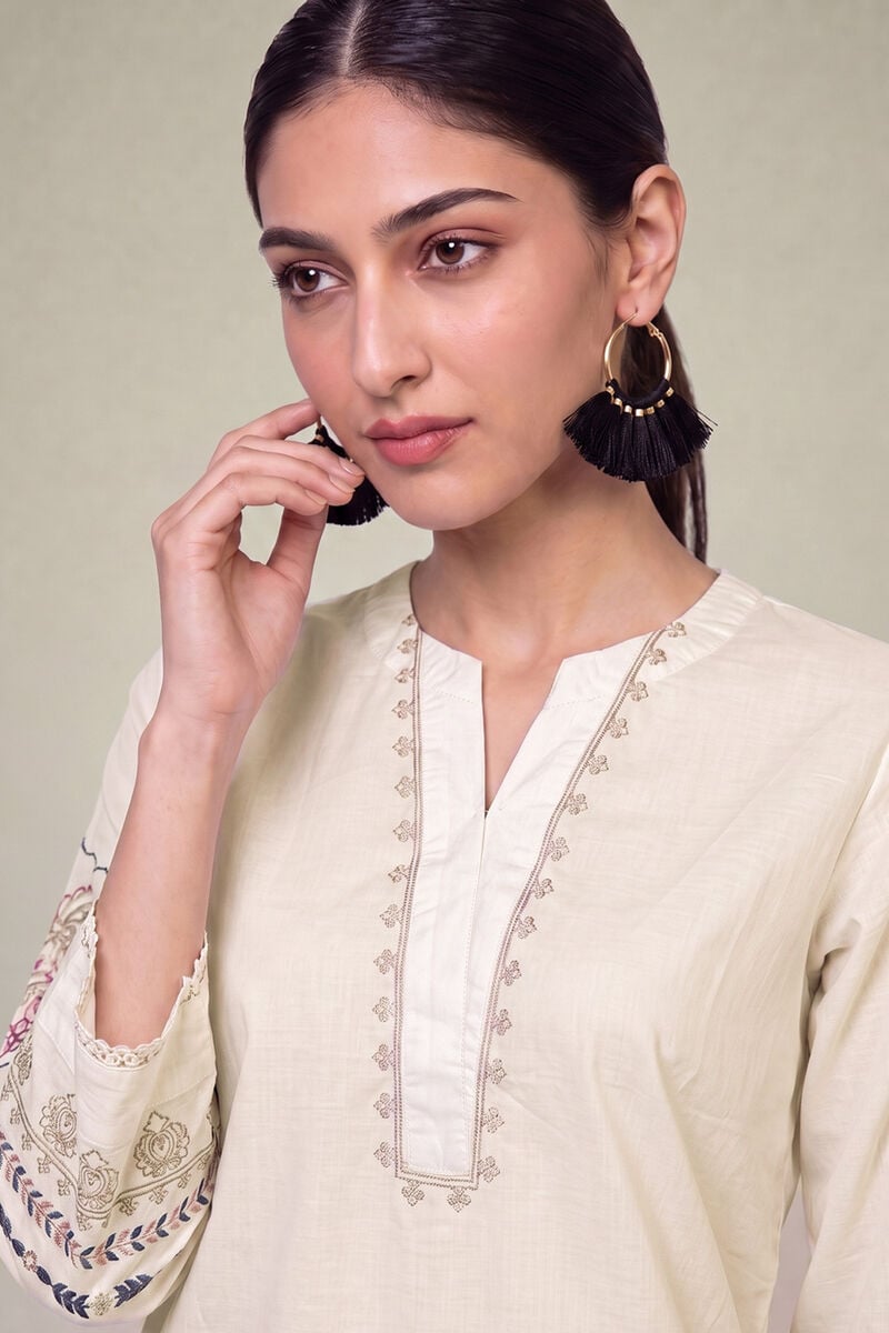 Embroidered | Cambric | Floral Cambric Kurta | USD 40.00
