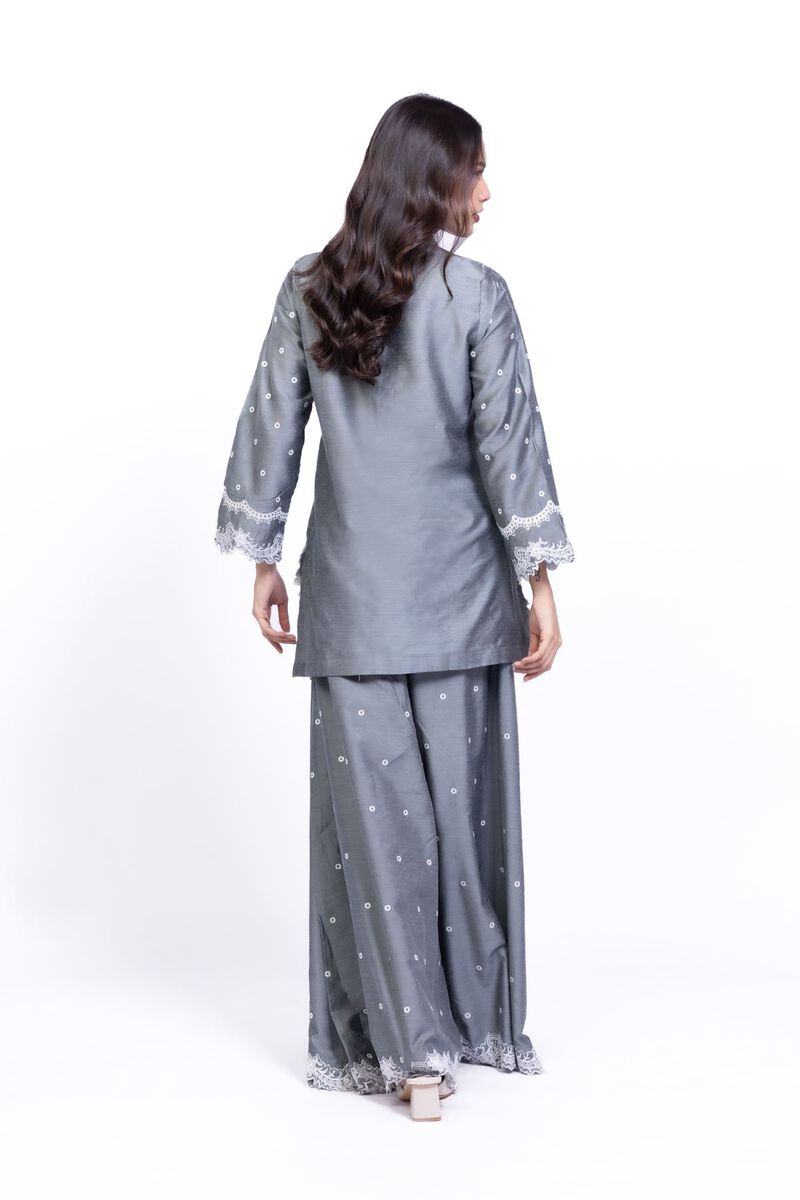 Embroidered | Raw Silk | Kurta | USD 45.00