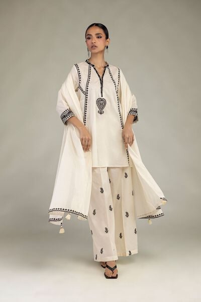 Embroidered | Cambric | Cambric V-Neck Kurta | USD 40.00