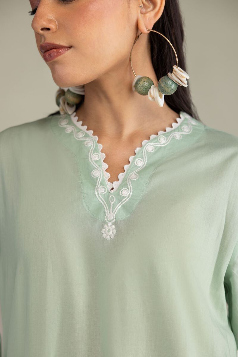 Embroidered | Cambric | Floral Cambric Kurta | USD 45.00