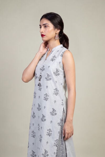 Embroidered | Raw Silk | Sleeveless V-Neck Kurta | USD 45.00