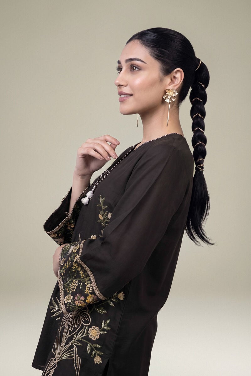 Embroidered | Raw Silk | Black V-Neck Kurta | USD 60.00