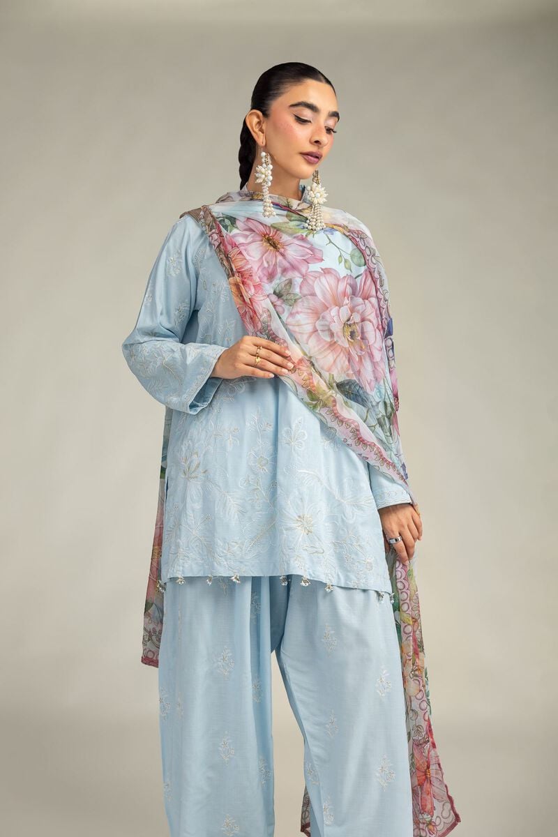 https://us.khaadi.com/dw/image/v2/BJTG_PRD/on/demandware.static/-/Sites-khaadi-master-catalog/default/dwb171b9b1/images/hi-res/2-26-306-c-e1_multi_1.jpg?sw=800&sh=1200