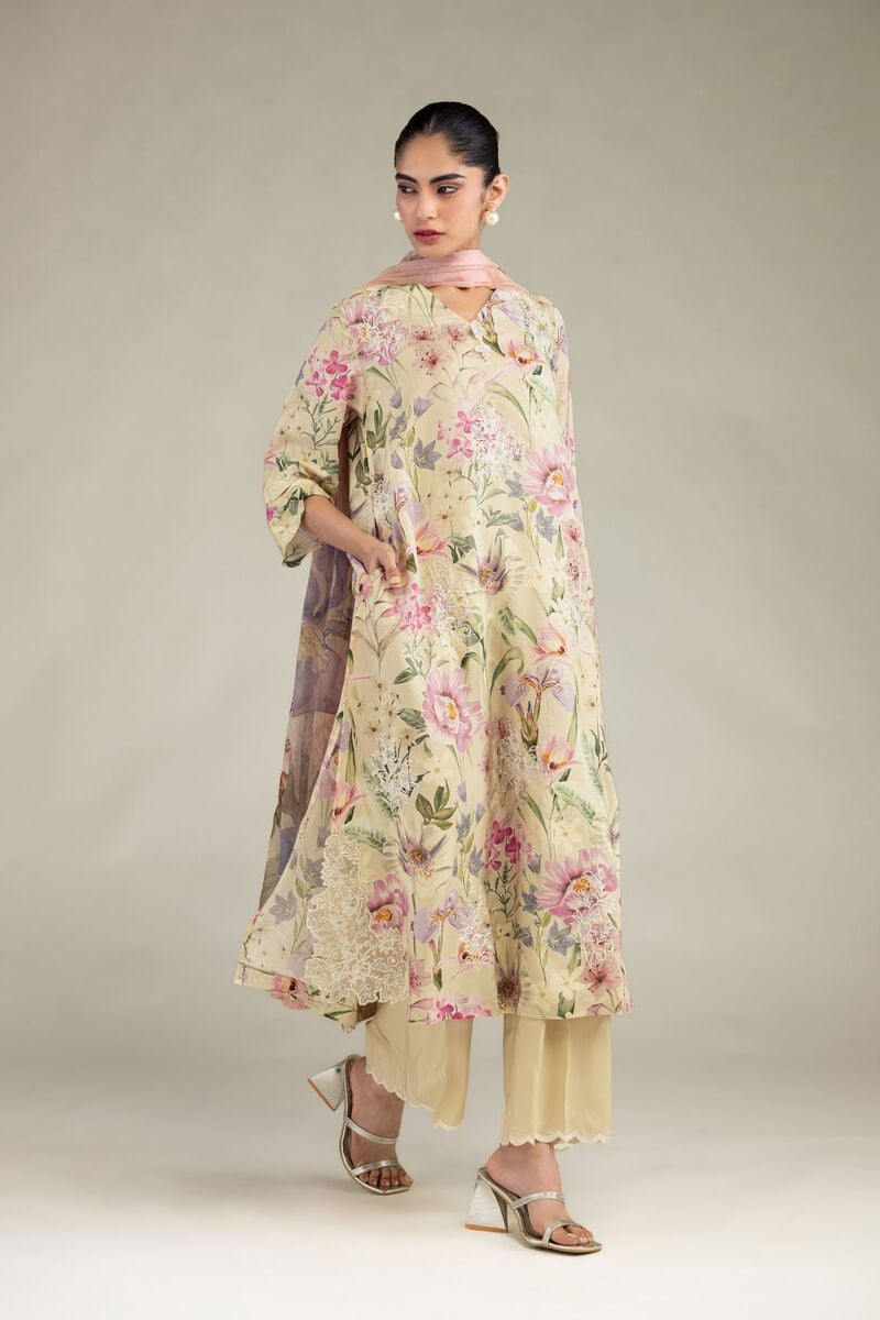 https://us.khaadi.com/dw/image/v2/BJTG_PRD/on/demandware.static/-/Sites-khaadi-master-catalog/default/dwb1810aa5/images/hi-res/2-26-205-b-j1_multi_1.jpg?sw=800&sh=1200