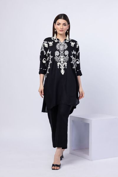 Embroidered | Crosshatch Raw Silk | Kurta | USD 45.00