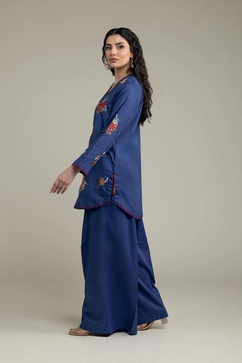 https://us.khaadi.com/dw/image/v2/BJTG_PRD/on/demandware.static/-/Sites-khaadi-master-catalog/default/dwb436e127/images/hi-res/1-26-231-b-g1_multi_1.jpg?sw=800&sh=1200