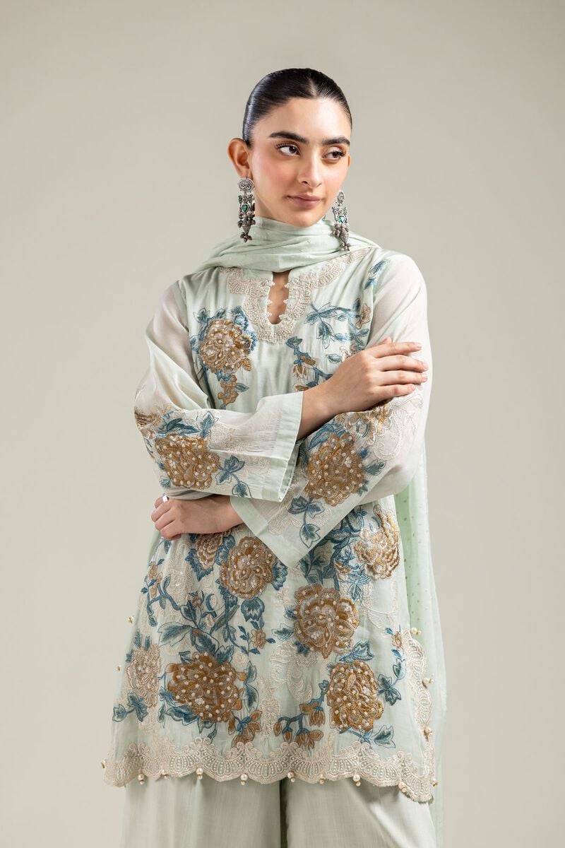 https://us.khaadi.com/dw/image/v2/BJTG_PRD/on/demandware.static/-/Sites-khaadi-master-catalog/default/dwb6b8a8b8/images/hi-res/2-26-109-a-h_multi_1.jpg?sw=800&sh=1200