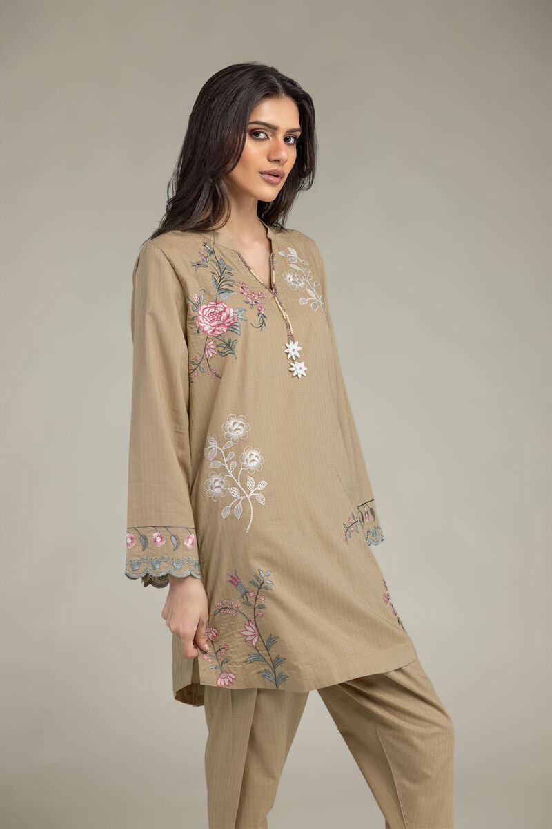 https://us.khaadi.com/dw/image/v2/BJTG_PRD/on/demandware.static/-/Sites-khaadi-master-catalog/default/dwb99abbba/images/hi-res/1-26-225-a-h2_multi_1.jpg?sw=800&sh=1200