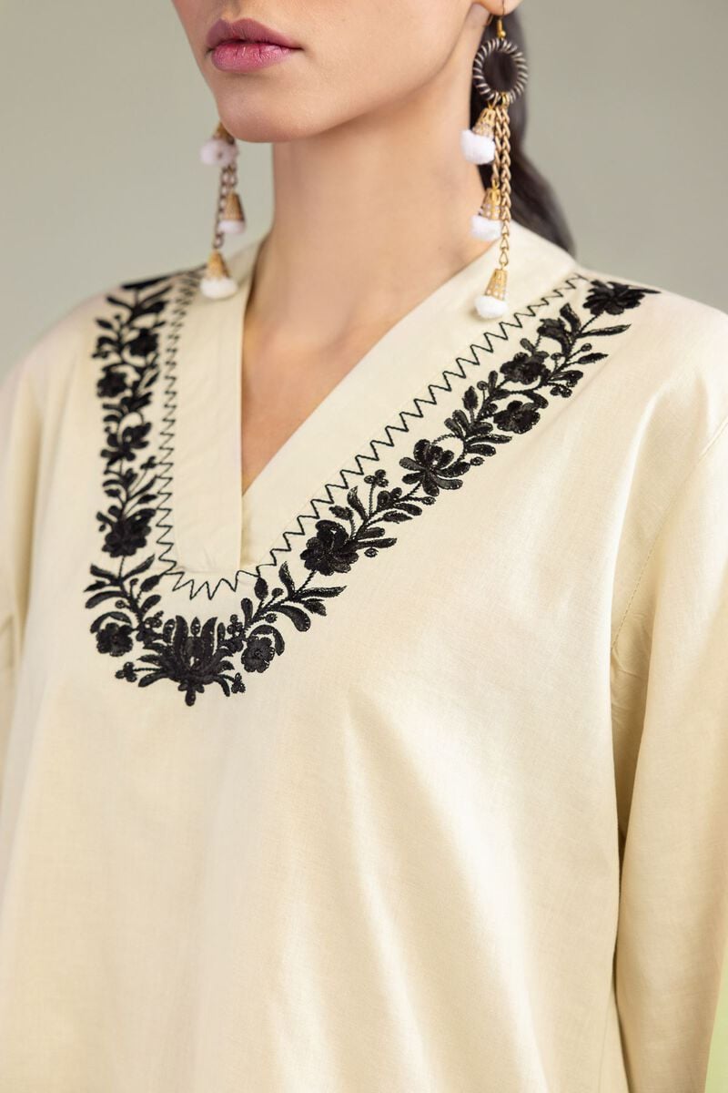 Embroidered | Cambric | Floral Cambric Kurta | USD 35.00