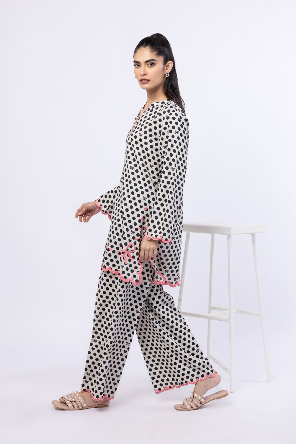 Buy Pants | 0.0 N/A | 25-07-7E5-07BB-VG_MULTI | Khaadi United States