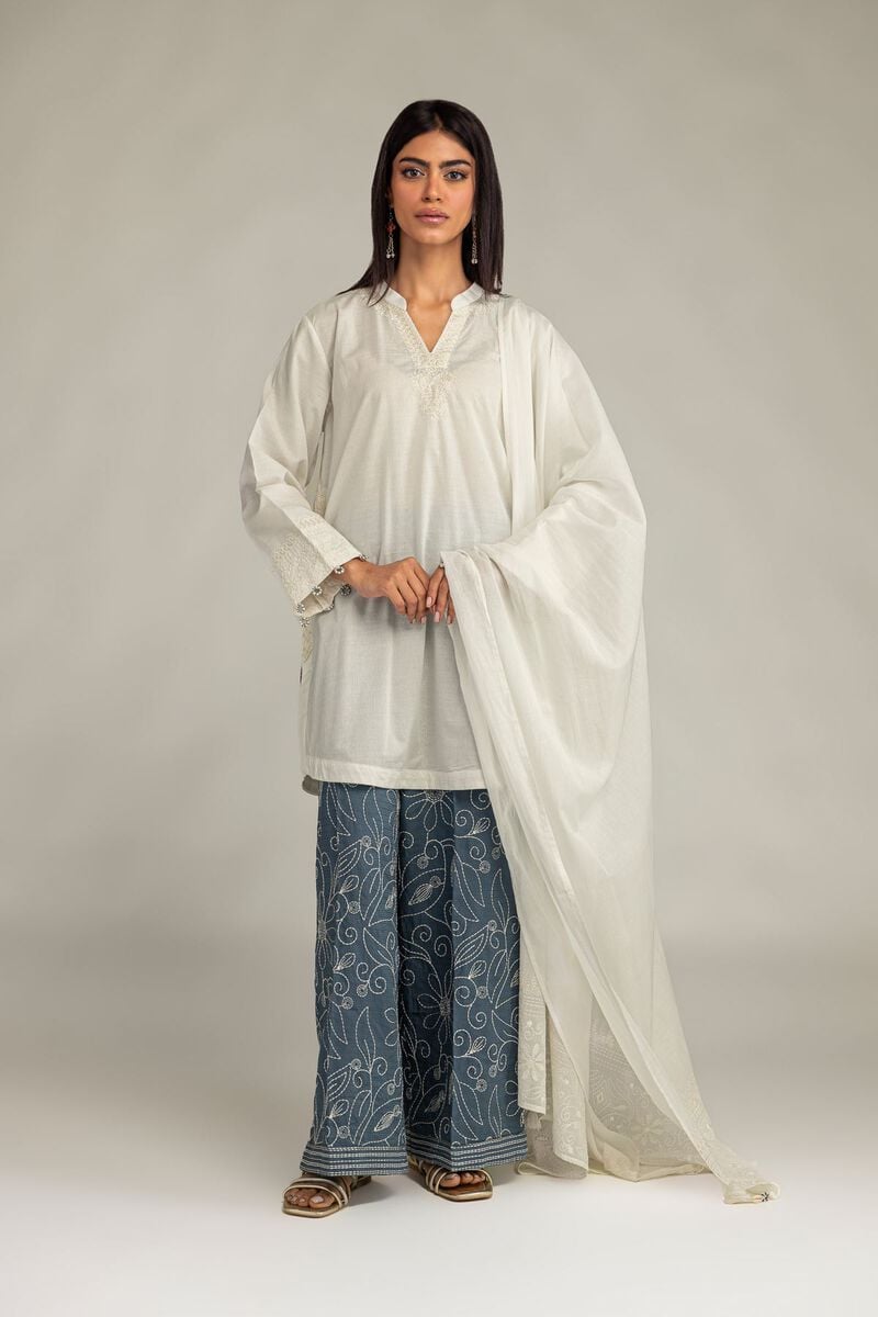 https://us.khaadi.com/dw/image/v2/BJTG_PRD/on/demandware.static/-/Sites-khaadi-master-catalog/default/dwbc2dd00a/images/hi-res/r-1-26-134-b-e_multi_1.jpg?sw=800&sh=1200