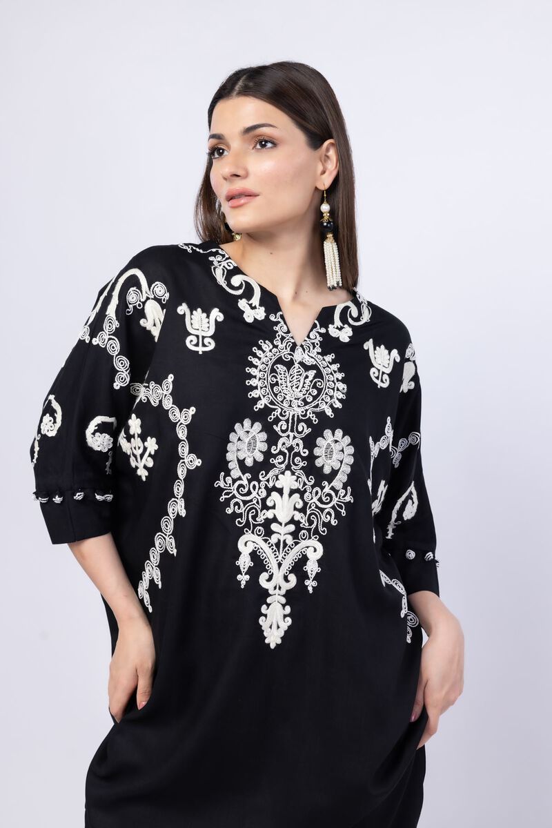 Embroidered | Crosshatch Raw Silk | Kurta | USD 45.00