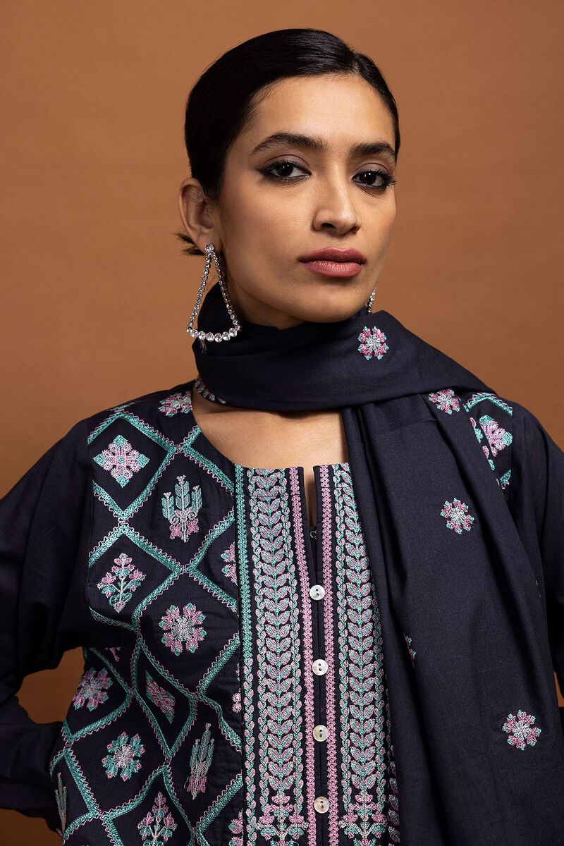 Embroidered | Cambric | Fabrics 3 Piece | null