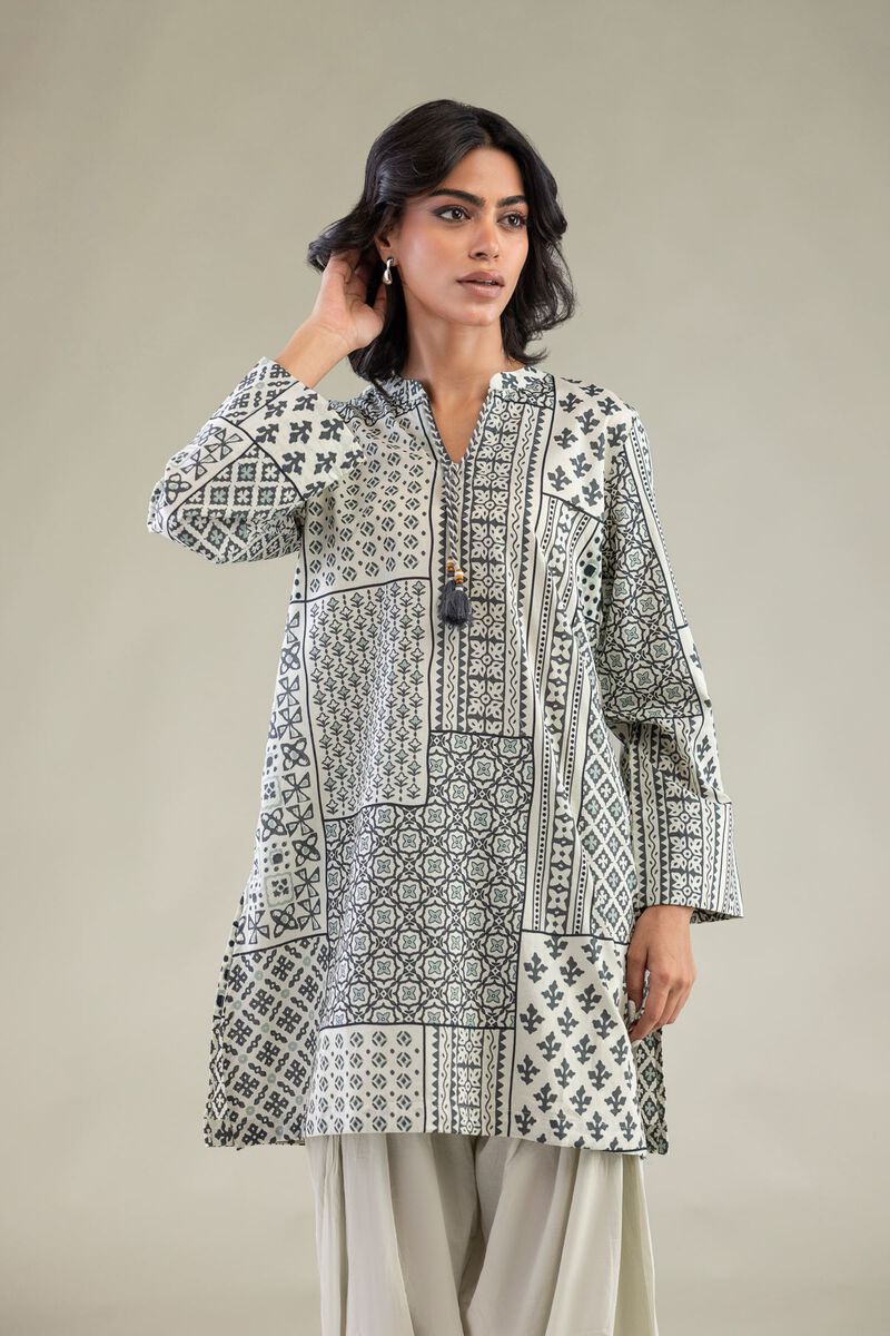 https://us.khaadi.com/dw/image/v2/BJTG_PRD/on/demandware.static/-/Sites-khaadi-master-catalog/default/dwc125ea59/images/hi-res/1-26-243-a-f2_multi_1.jpg?sw=800&sh=1200