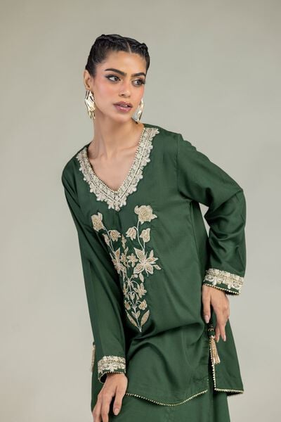 Embroidered | Raw Silk | Floral Green Kurta | USD 60.00