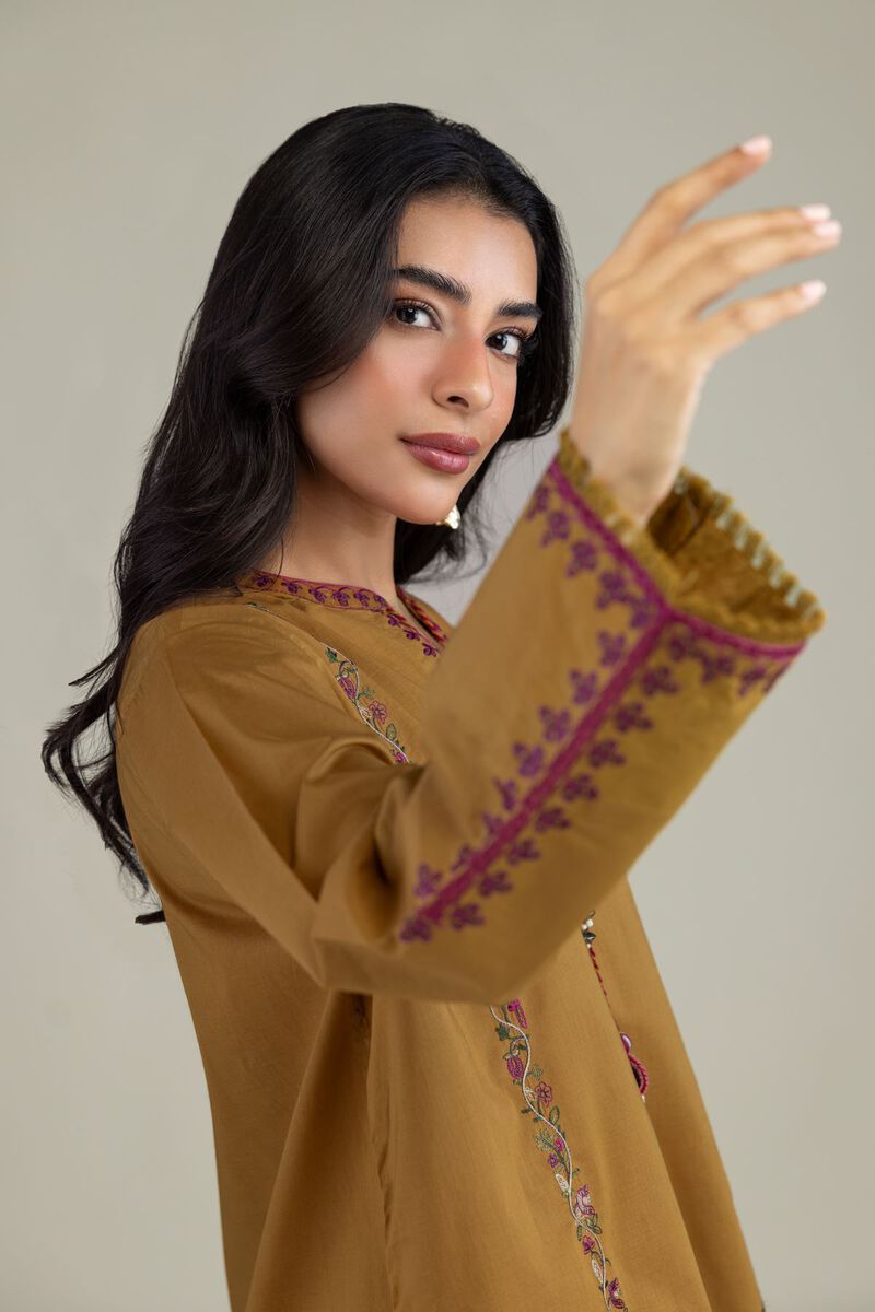Embroidered | Cambric | Floral Cambric Kurta | USD 40.00