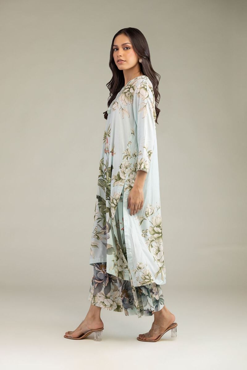 https://us.khaadi.com/dw/image/v2/BJTG_PRD/on/demandware.static/-/Sites-khaadi-master-catalog/default/dwc2a0908d/images/hi-res/1-26-239-b-c1_multi_1.jpg?sw=800&sh=1200